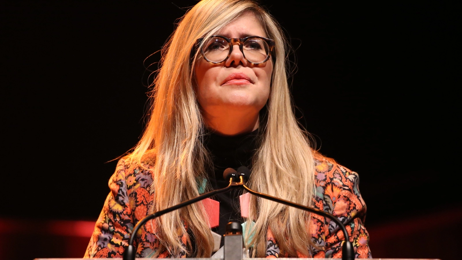 A história de Emma Barnett, co-apresentadora da BBC 'Woman's Hour', com